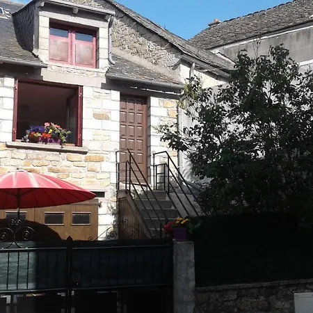 Petit Gite Calme Et Ensoleille. Aumont-Aubrac Buitenkant foto