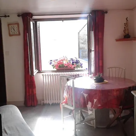 Petit Gite Calme Et Ensoleille. Aumont-Aubrac Buitenkant foto